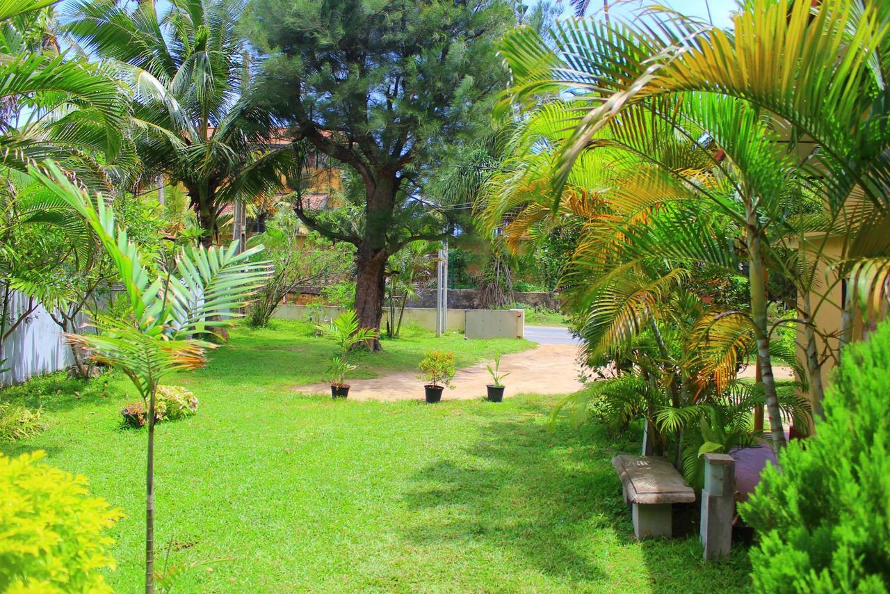 Sanras Hotel Galle Esterno foto